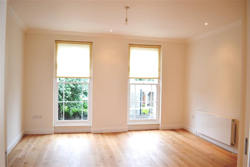 1.gloucester-avenue-975-per-week