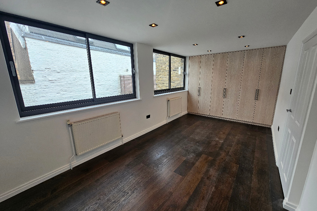 12.erskine-mews-1850-per-week