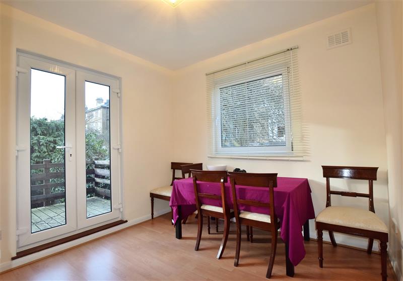 12.lower-merton-rise-725-per-week