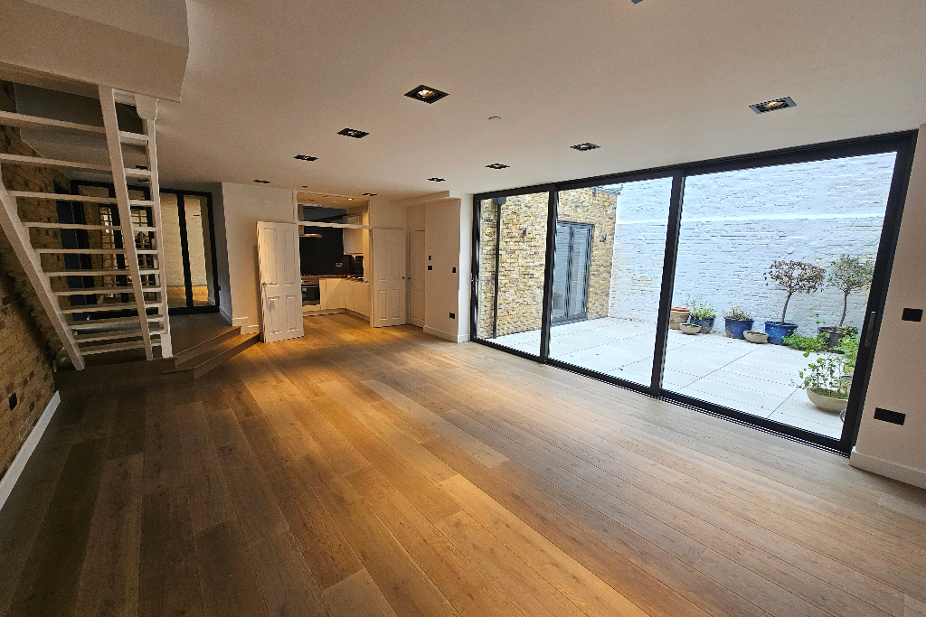 2.erskine-mews-1850-per-week