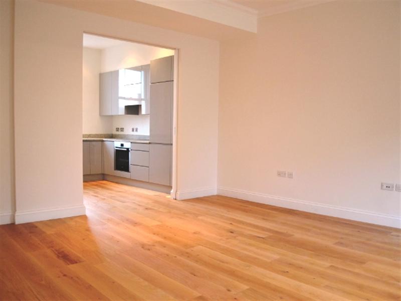 2.gloucester-avenue-975-per-week