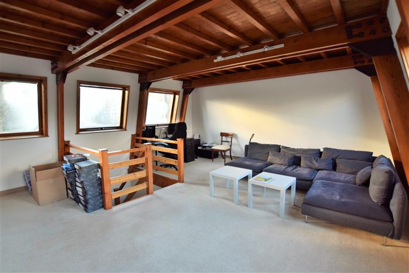 2.lower-merton-rise-725-per-week