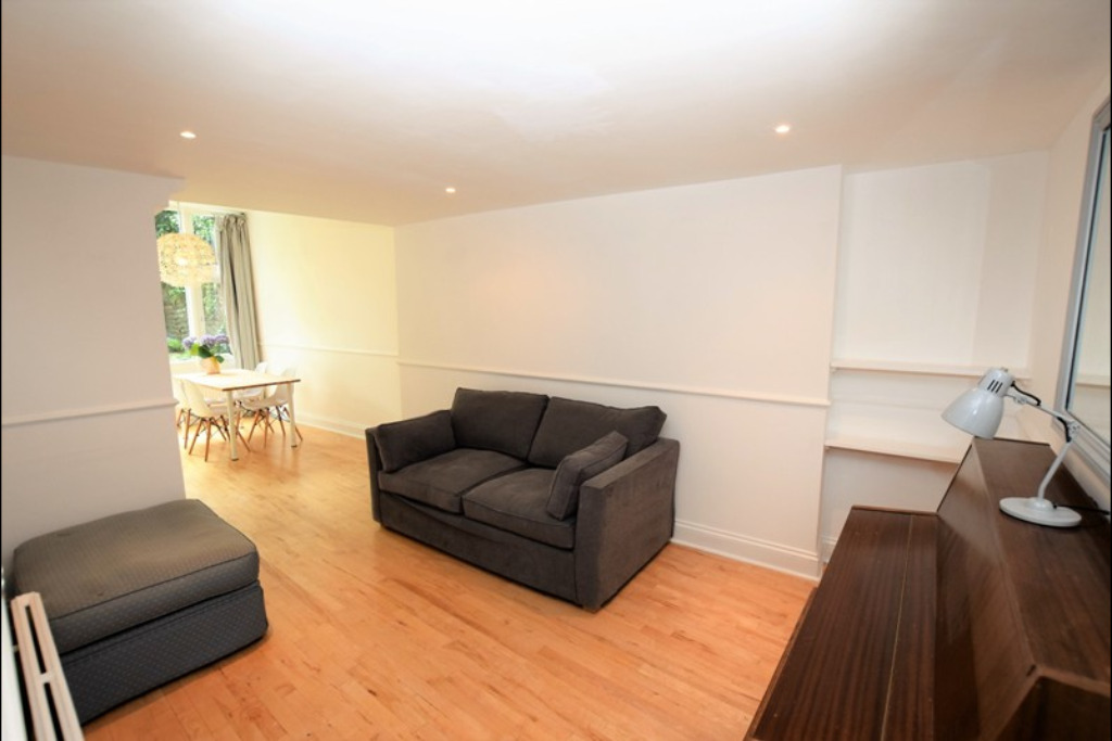 2.regents-park-road-462-per-week