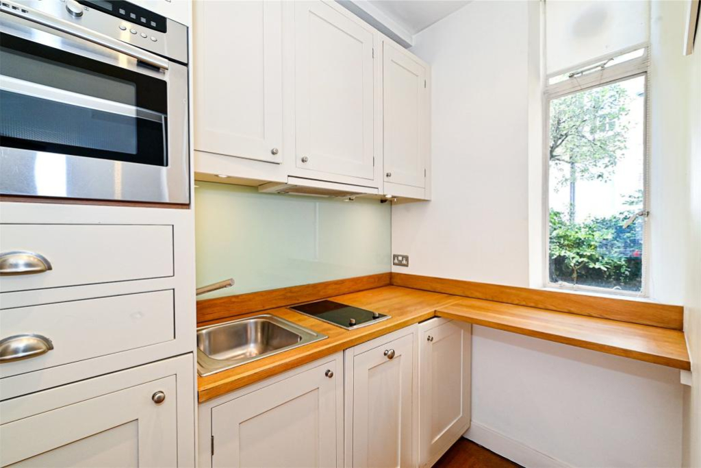 3.chalcot-crescent-400-per-week