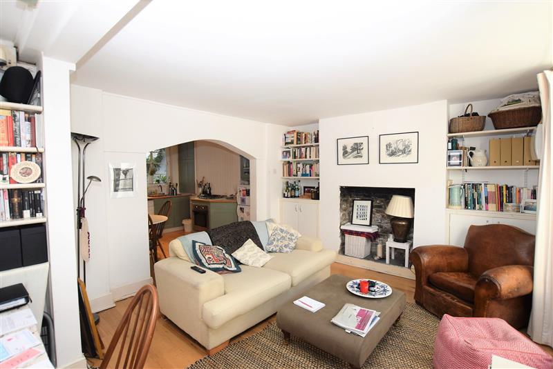 3.chalcot-road-400-per-week