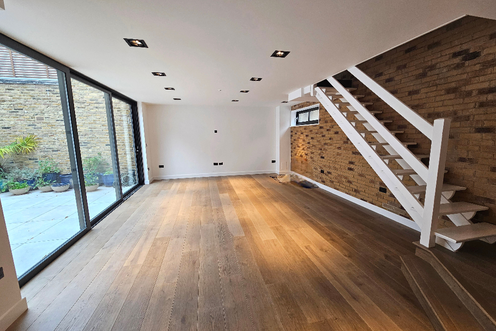 3.erskine-mews-1850-per-week