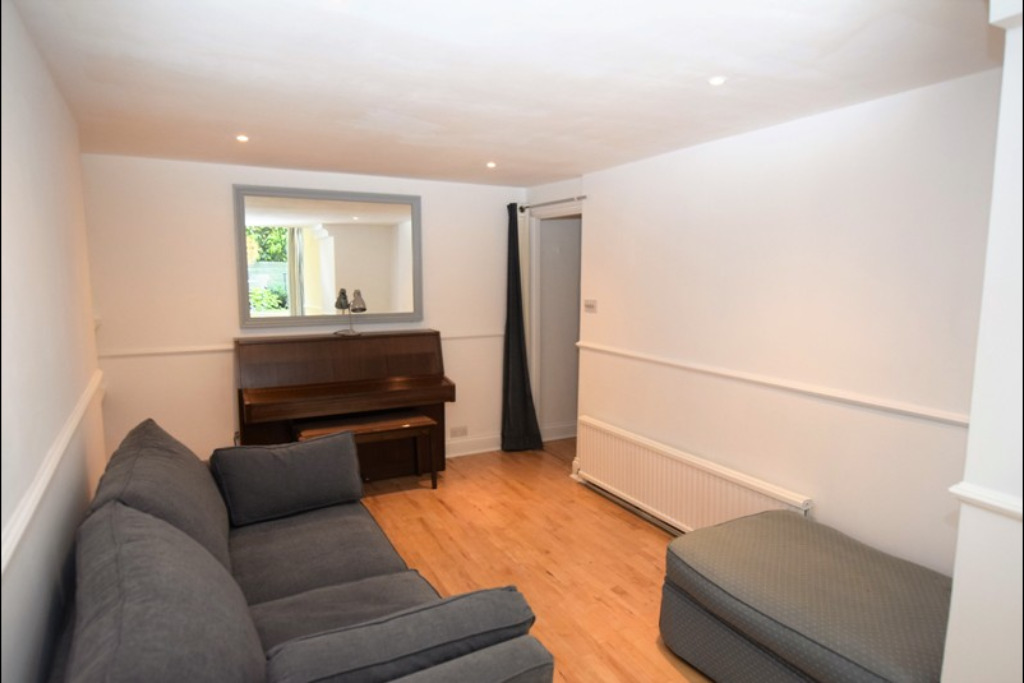 4.regents-park-road-462-per-week