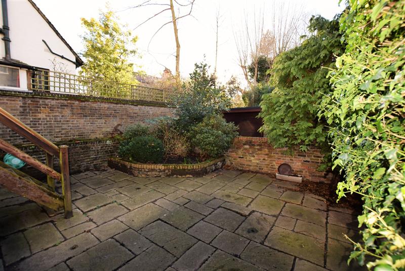 5.lower-merton-rise-725-per-week