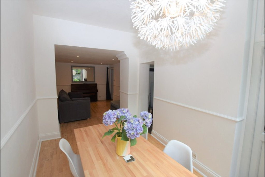 5.regents-park-road-462-per-week