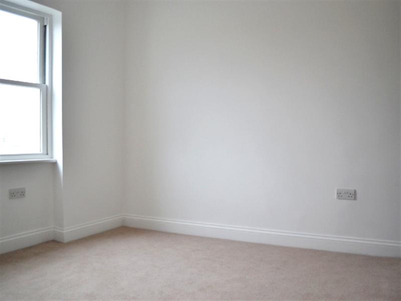 8.gloucester-avenue-975-per-week