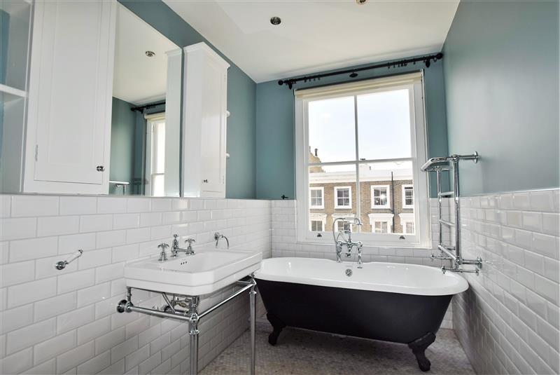 9.chalcot-road-750-per-week